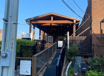 alabama/lake-guntersville/landmark/old-town-stock-house