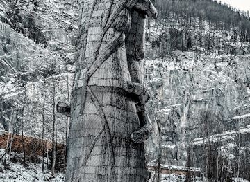 austria/salzburg/nonntal/landmark/unitatis-kunstwerk-salzburg