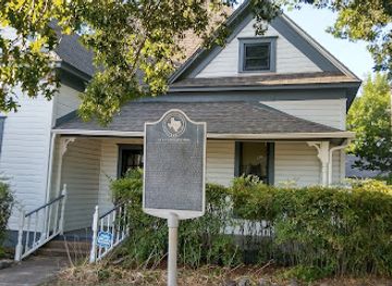 arkansas/grand-prairie/landmark/dr-h-v-copeland-home-texas-state-historical-marker