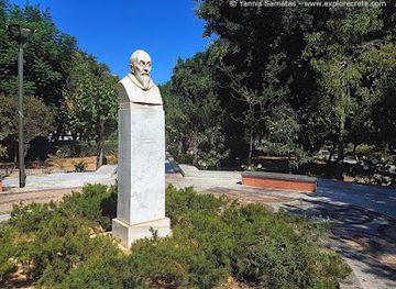 greece/heraklion/landmark/statue-of-el-greco