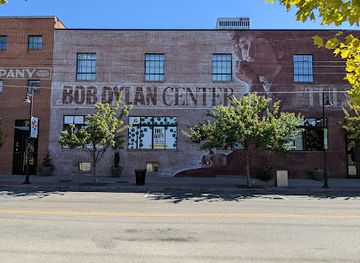oklahoma/tulsa/landmark/bob-dylan-center