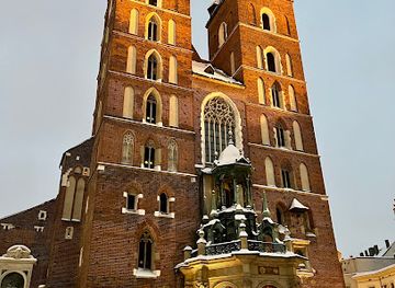 poland/krakow/landmark/ulica-kanonicza