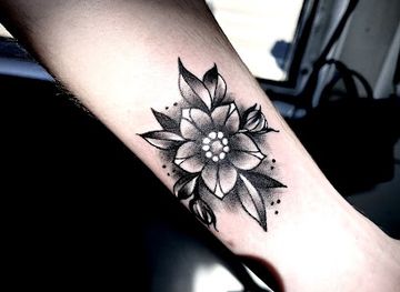 tennessee/gatlinburg/landmark/world-famous-smokies-tattoo