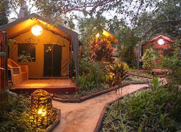 mozambique/ponta-do-ouro/landmark/devocean-eco-adventure-lodge