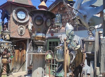 kansas/wichita/landmark/steampunk-village