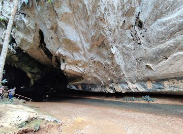 malaysia/kelantan/landmark/kompleks-gua-ikan-dabong-kelantan