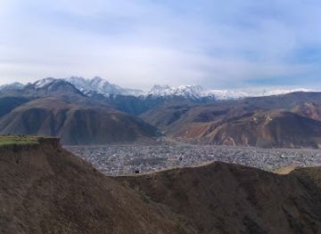 kyrgyzstan/fergana-valley/landmark/monument-to-alymbek-datka