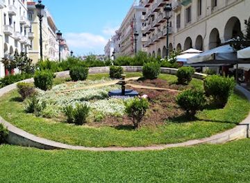 greece/thessaloniki/aristotelous-square/landmark/aristotle-square-clock