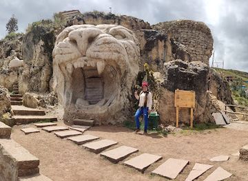 peru/inca-trail/landmark/morada-de-los-dioses