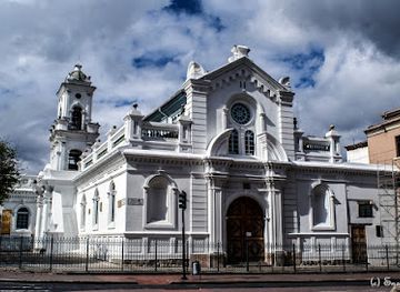 ecuador/azuay-region/landmark/old-cathedral-of-cuenca