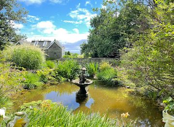 canada/prince-edward-island-national-park/landmark/bottle-houses-maisons-de-bouteilles-opening-may-18-at-10-00-a-m