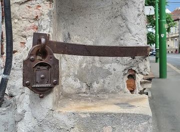 romania/arad/landmark/the-padlock-house