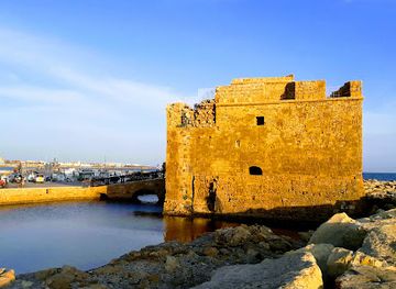 cyprus/adonis-baths-waterfalls/landmark/archaeological-site-of-nea-paphos