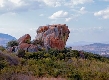 tanzania/iringa/landmark/igeleke-open-stone-cave-paintings
