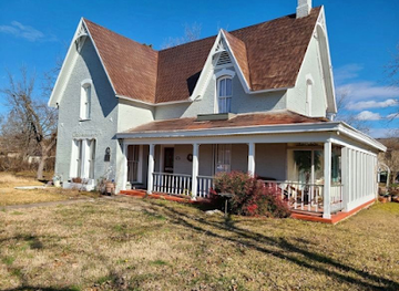 texas/blackland-prairie/landmark/gen-hal-c-horton-home-texas-state-historical-marker