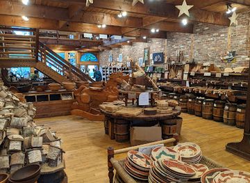 maine/bar-harbor/landmark/in-the-woods