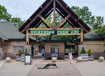 missouri/great-plains/landmark/dickerson-park-zoo
