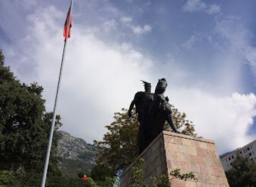 albania/kruje/landmark/statue-of-skanderbeg