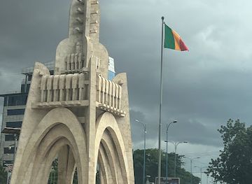 mali/bamako/hamdallaye/landmark/avenue-de-l-independance-du-mali