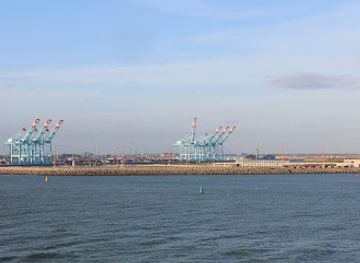 belgium/zeebrugge/landmark/marine