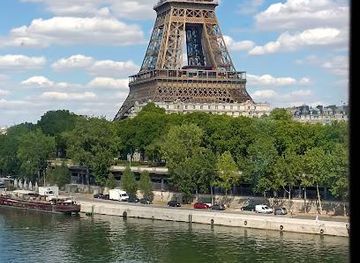 france/paris/landmark/pont-de-bir-hakeim