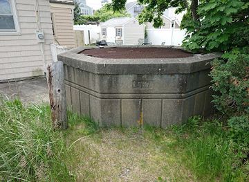 new-hampshire/seacoast-region/landmark/bound-rock