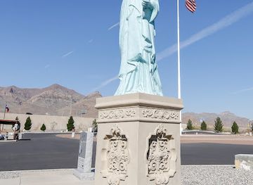 texas/el-paso/landmark/old-glory-memorial
