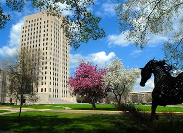 north-dakota/bismarck/landmark/north-dakota-state-capitol