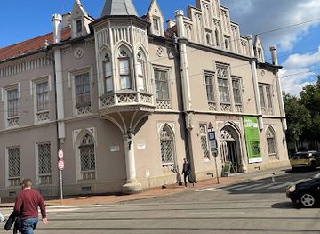 hungary/szeged-csanad/landmark/fekete-haz