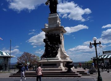 canada/quebec-city/landmark/monument-samuel-de-champlain