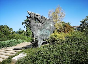 hungary/kapos-valley/landmark/hospital-in-the-rock