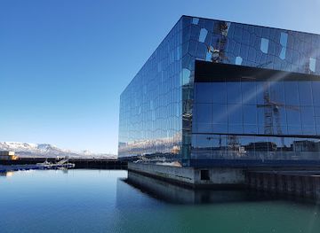 iceland/reykjavik/landmark/harbor-in-reykjavik