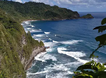 Wavine Cyrique Falls