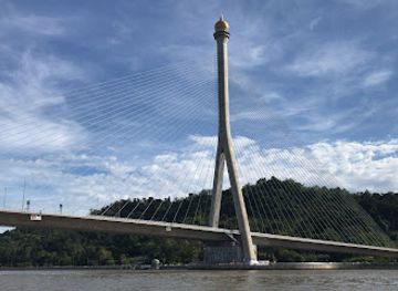 brunei/temburong-district/landmark/raja-isteri-pengiran-anak-hajah-saleha-bridge