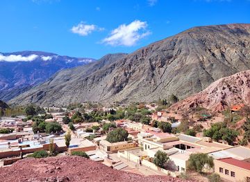 argentina/purmamarca/landmark/the-hill-of-seven-colors