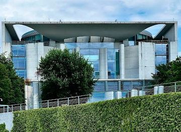germany/berlin/landmark/bundeskanzleramt-berlin
