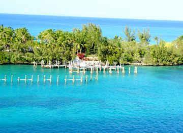 the-bahamas/new-providence/landmark/prince-george-wharf