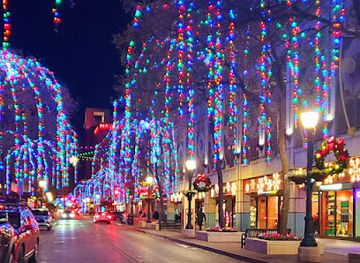 texas/south-texas/landmark/historic-houston-street