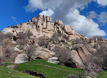 uzbekistan/djizak/landmark/qo-ytosh-ko-li