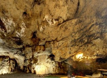 slovenia/sezana/landmark/krompirjeva-jama