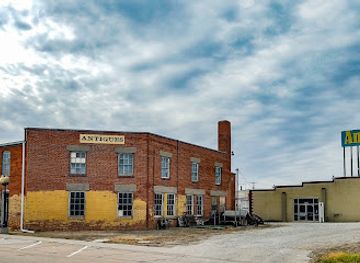 nebraska/columbus/landmark/colonial-antiques