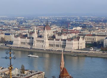 hungary/budapest/castle-district/landmark/church-tower
