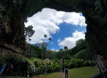Umpherston Sinkhole / Balumbul