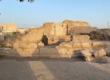 bahrain/amwaj-islands/landmark/dilmun-royal-burial-mound-no-8