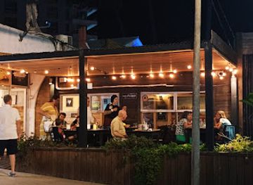 uruguay/punta-del-este/landmark/100-artesanal-empanadas