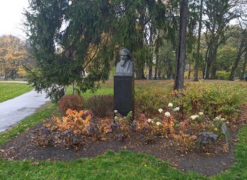 latvia/kurzeme/landmark/monument-to-the-writer-sudrabu-edzus