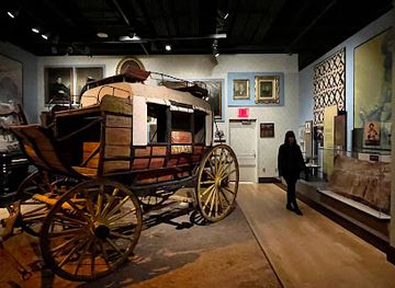 new-mexico/turquoise-trail/landmark/palace-of-the-governors-photo-archives-at-new-mexico-history-museum
