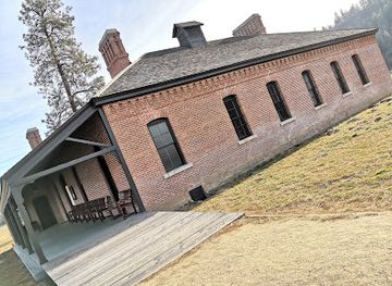 washington/central-washington/landmark/fort-spokane-visitor-center-museum