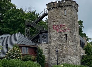 tennessee/upper-cumberland/landmark/ruby-falls