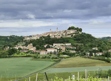CASTELLO DI UVIGLIE S.S. di Cebraro e Ganora